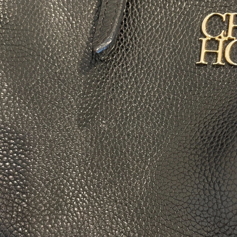 Carolina Herrera elegant versatile